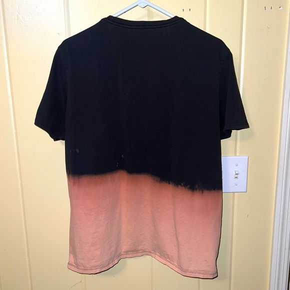 Guess Embossed Grunge Black Orange Colorblock Punk Short Sleeve Tee Size XL - Picture 7 of 14